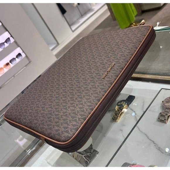 Michael Kors JetSet 13 Inch Laptop Case with Logo Leather/Coated Case Brown - Picture 8 of 12